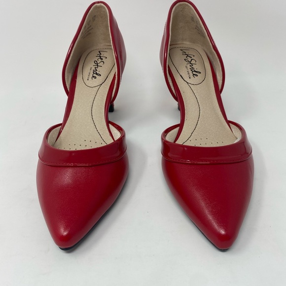 Lifestride Women’s Saldana Pump, Fire Red - Picture 5 of 6